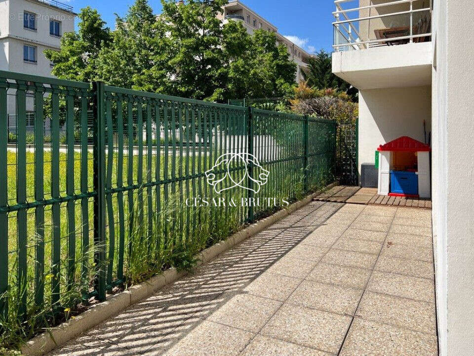 Appartement à LYON-8E