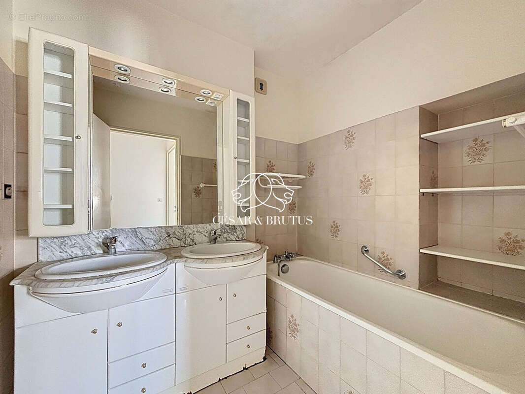 Appartement à LYON-6E