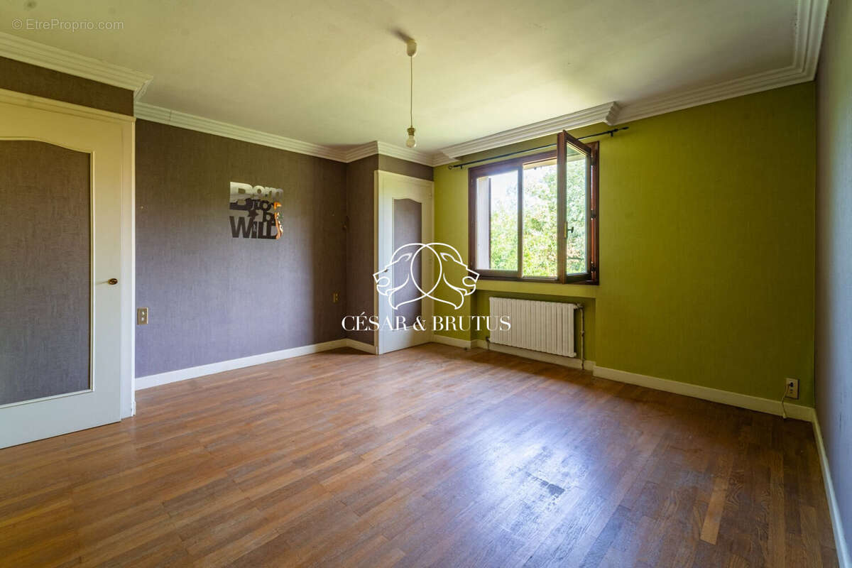 Maison à LA TOUR-DU-PIN