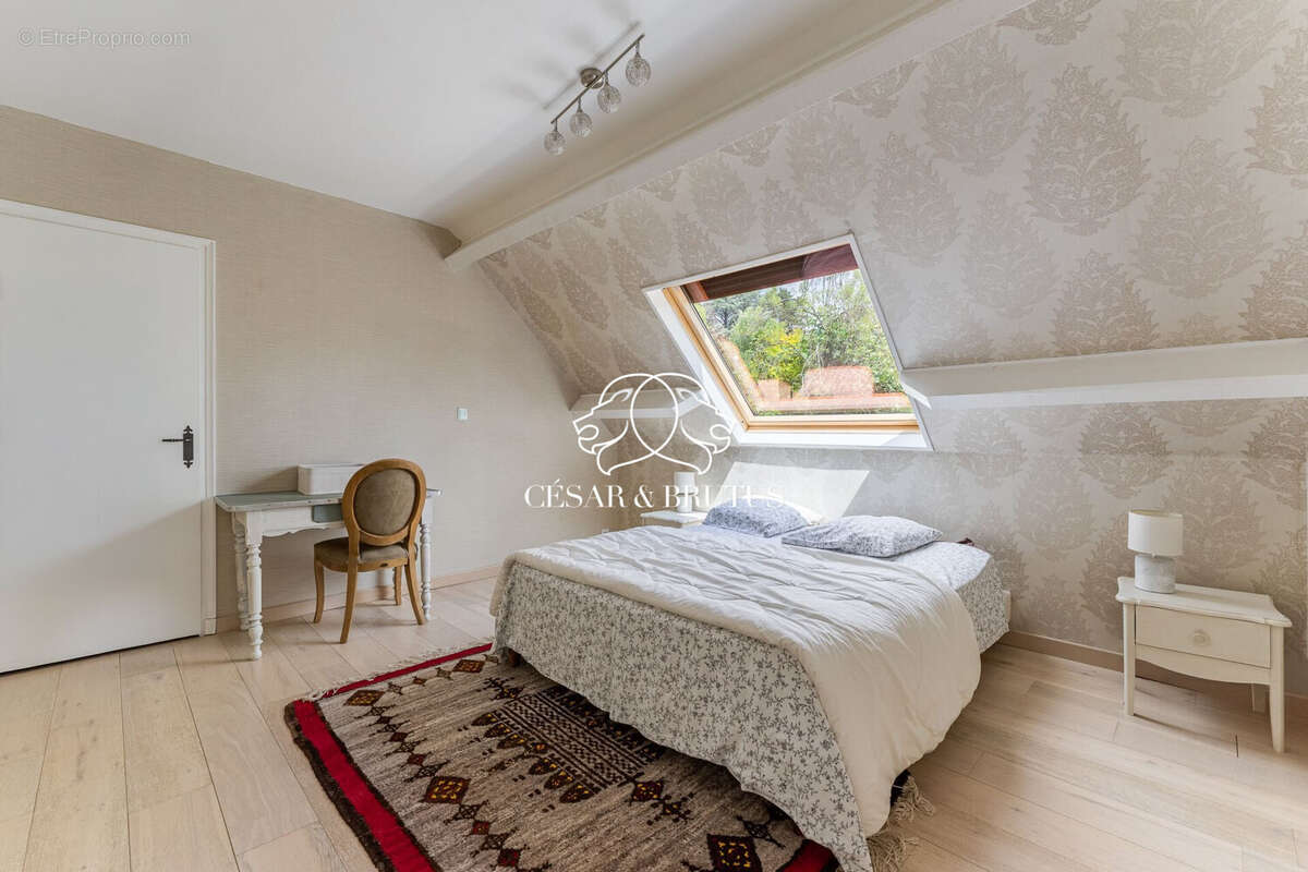 Maison à LA TOUR-DU-PIN