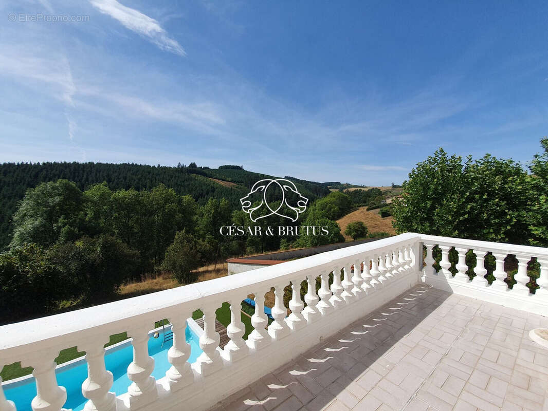 Maison à SAINT-VINCENT-DE-REINS