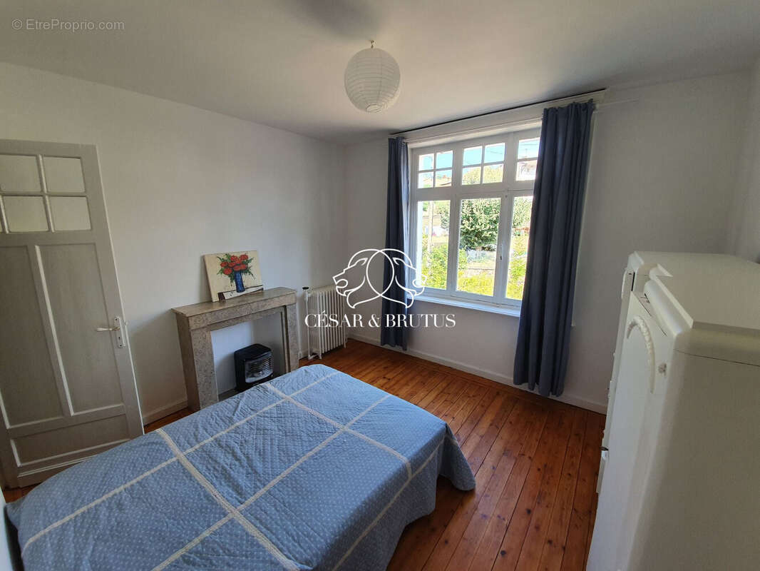 Maison à SAINT-VINCENT-DE-REINS