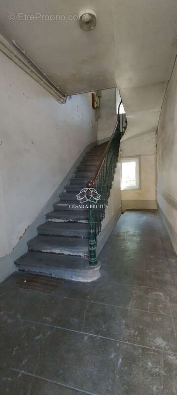 Appartement à AMPLEPUIS