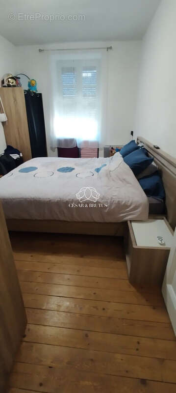 Appartement à AMPLEPUIS