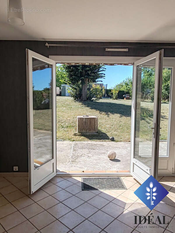 Maison à GOMMECOURT