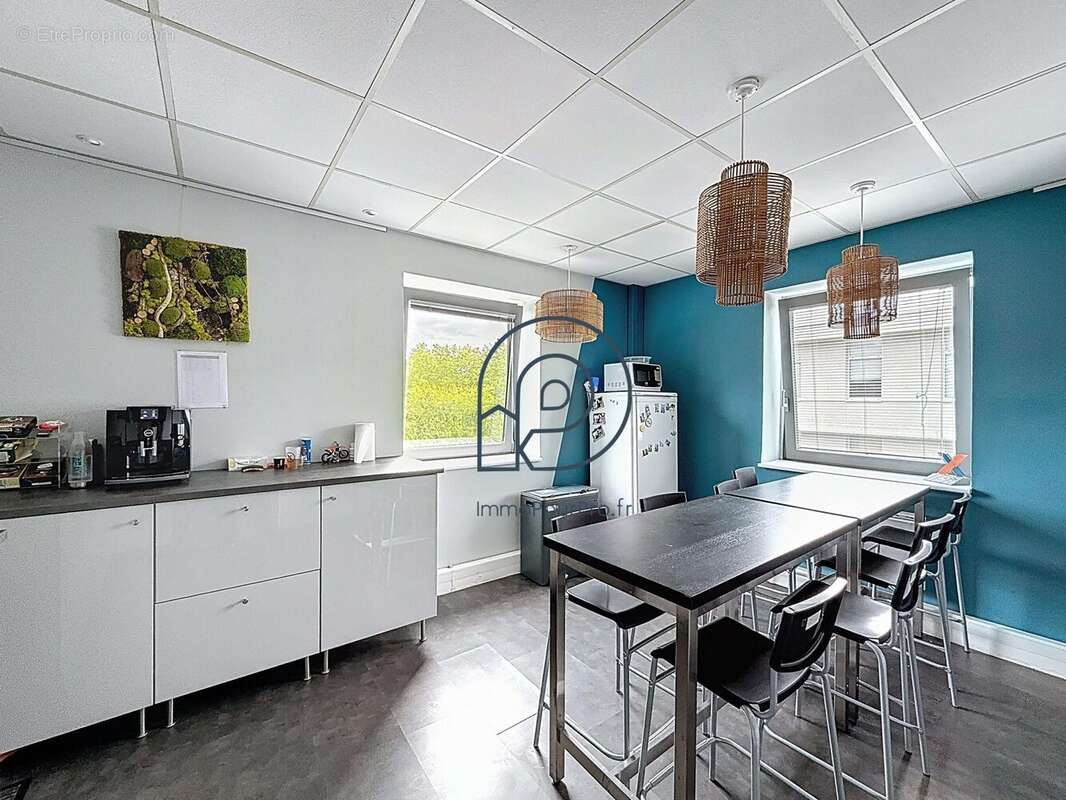 Commerce à WASQUEHAL