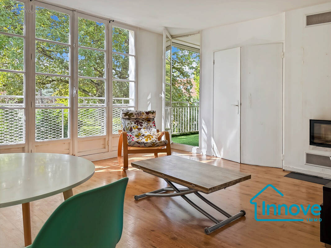 Appartement à LA CELLE-SAINT-CLOUD