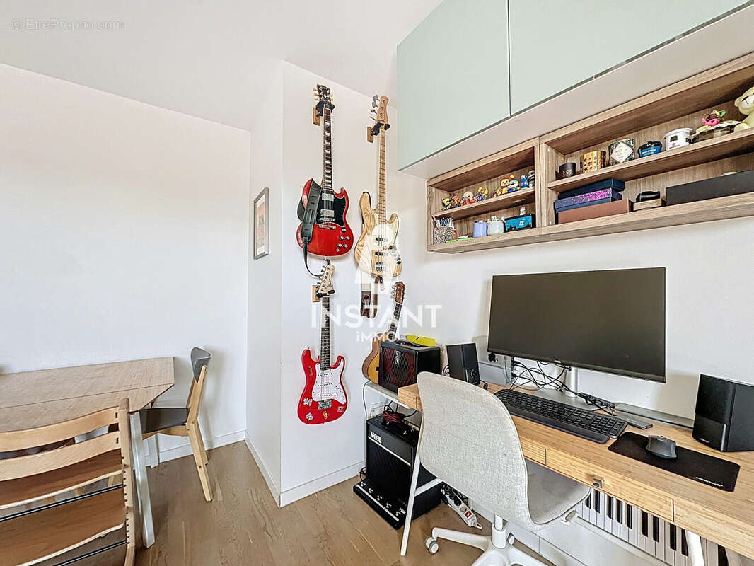 Appartement à LE PERREUX-SUR-MARNE