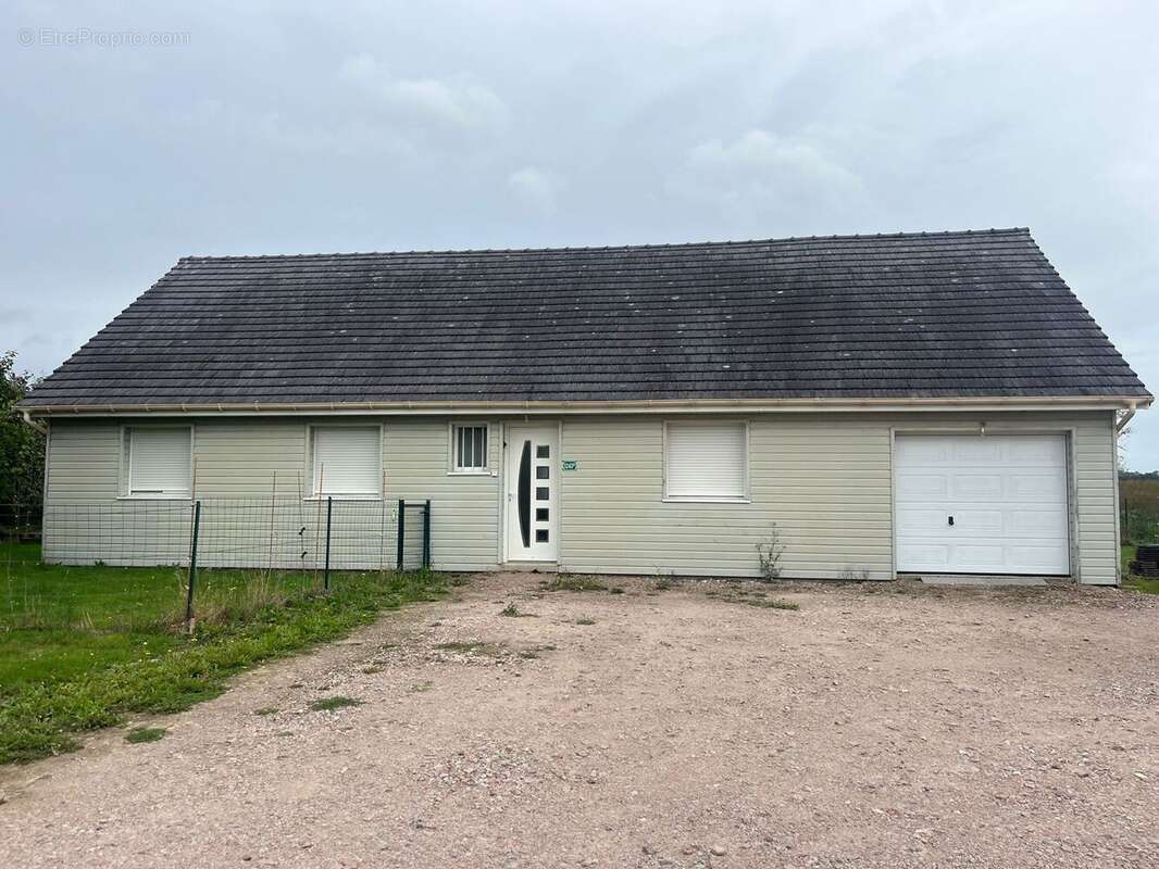 Maison à SAINT-DENIS-SUR-SCIE