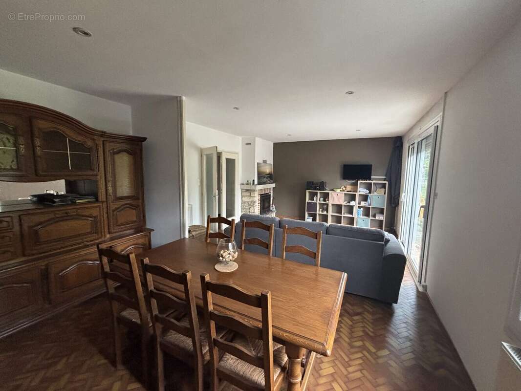 Maison à SAINT-ANDRE-DE-CUBZAC