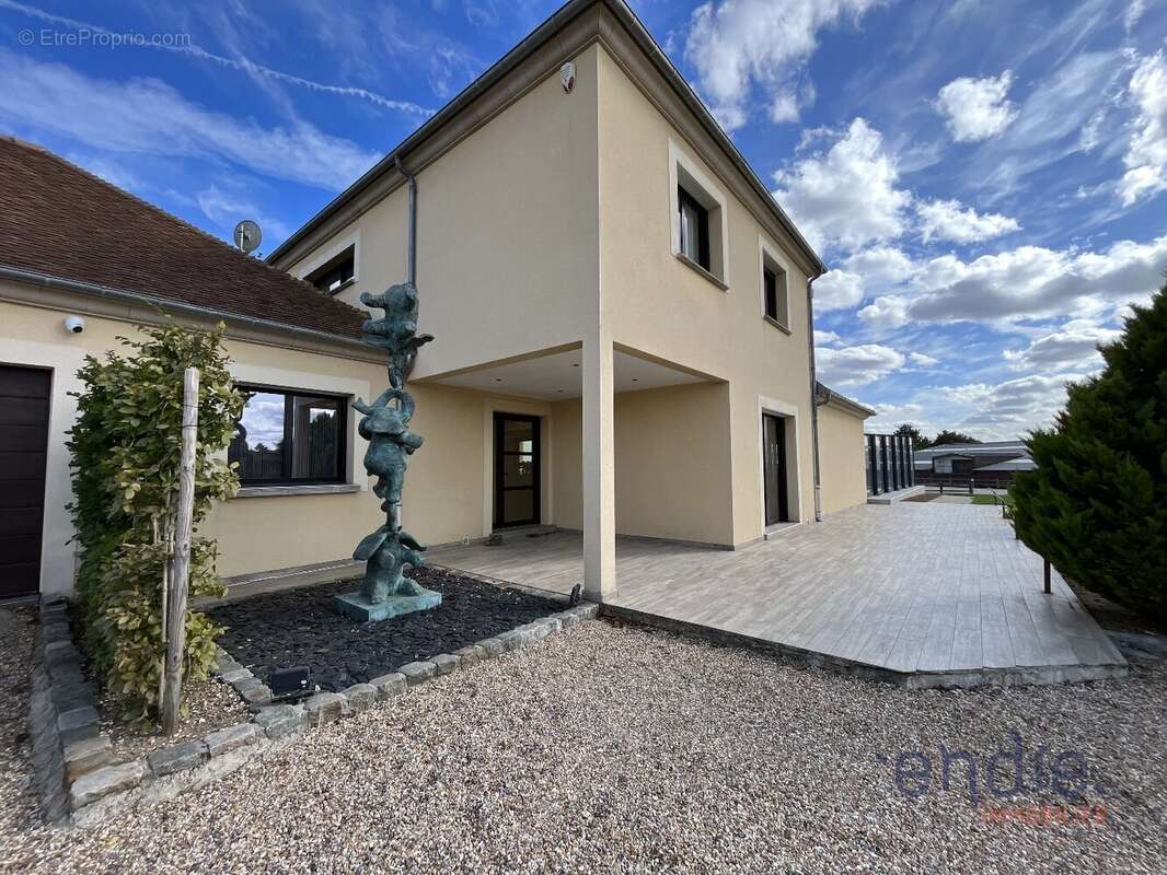 Maison à PACY-SUR-EURE