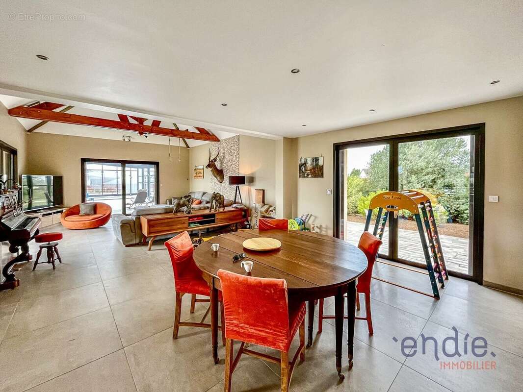 Maison à PACY-SUR-EURE