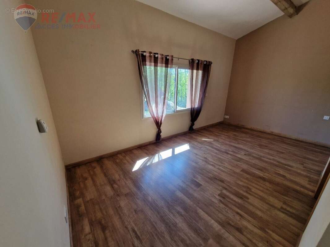 Maison à MARSEILLETTE