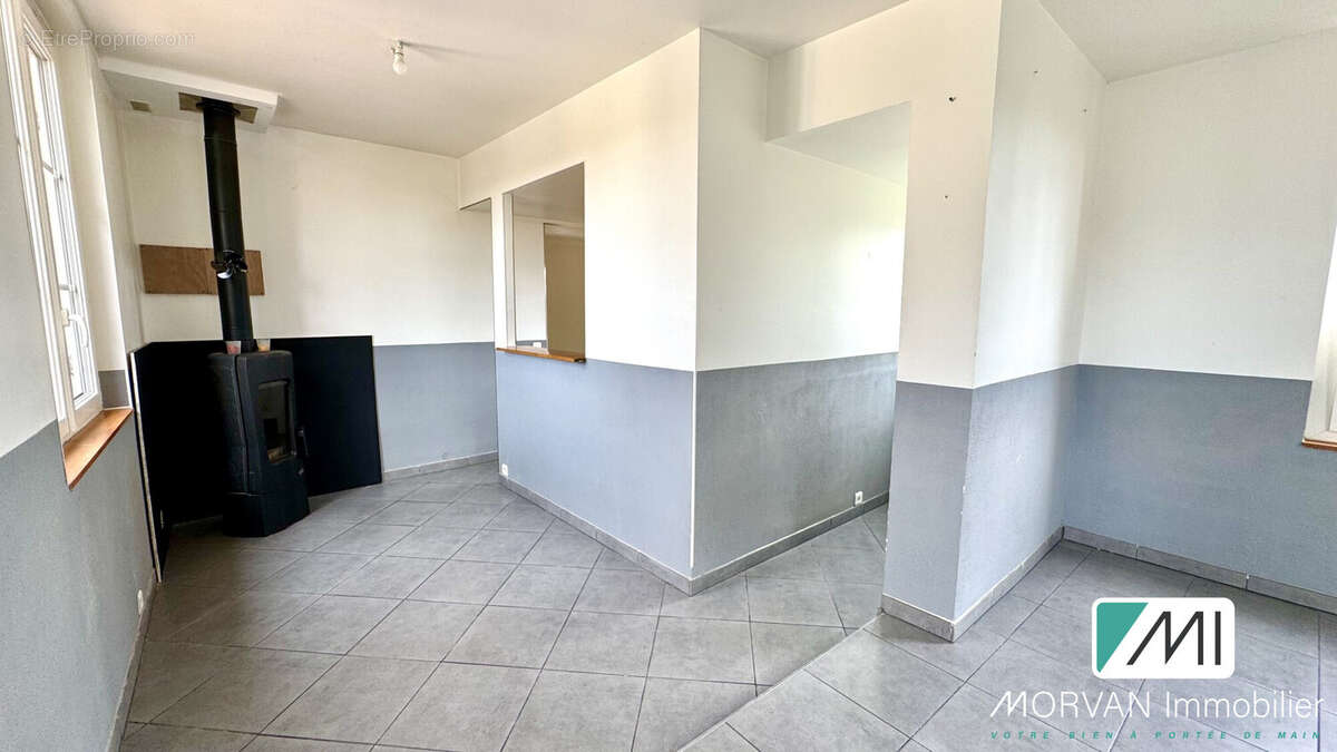 Maison à BENNECOURT