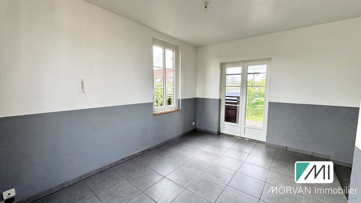 Maison à BENNECOURT