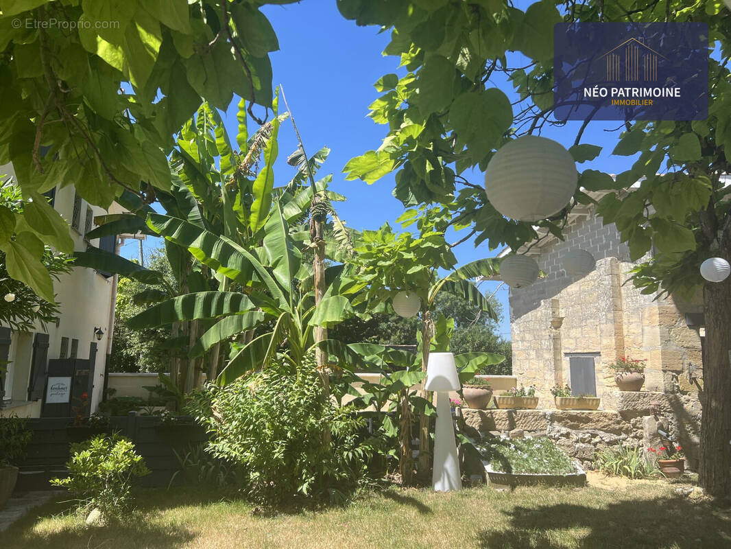 Maison à PAREMPUYRE