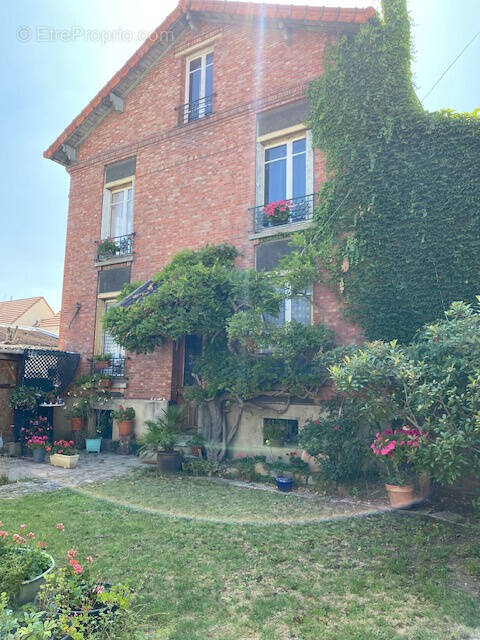 Maison à GENNEVILLIERS