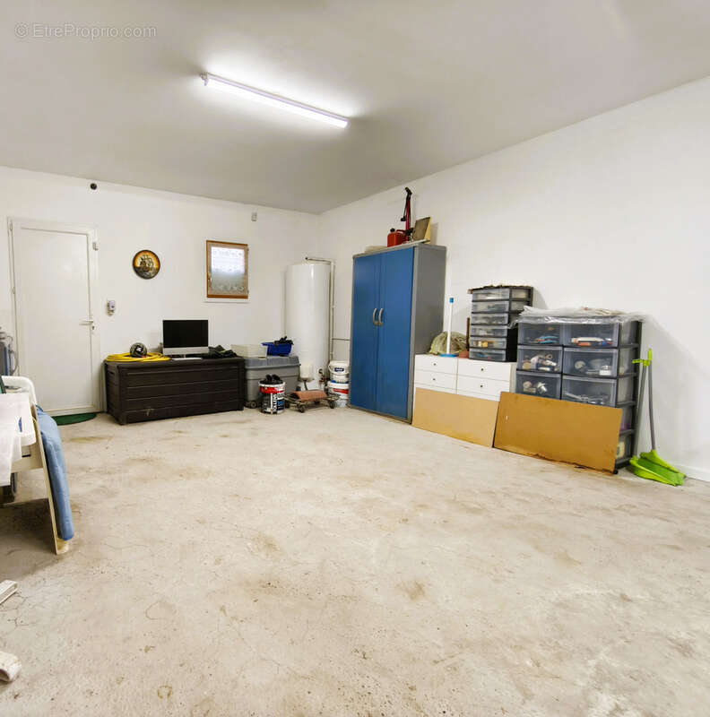 Maison à SAINT-BONNET-DE-MURE