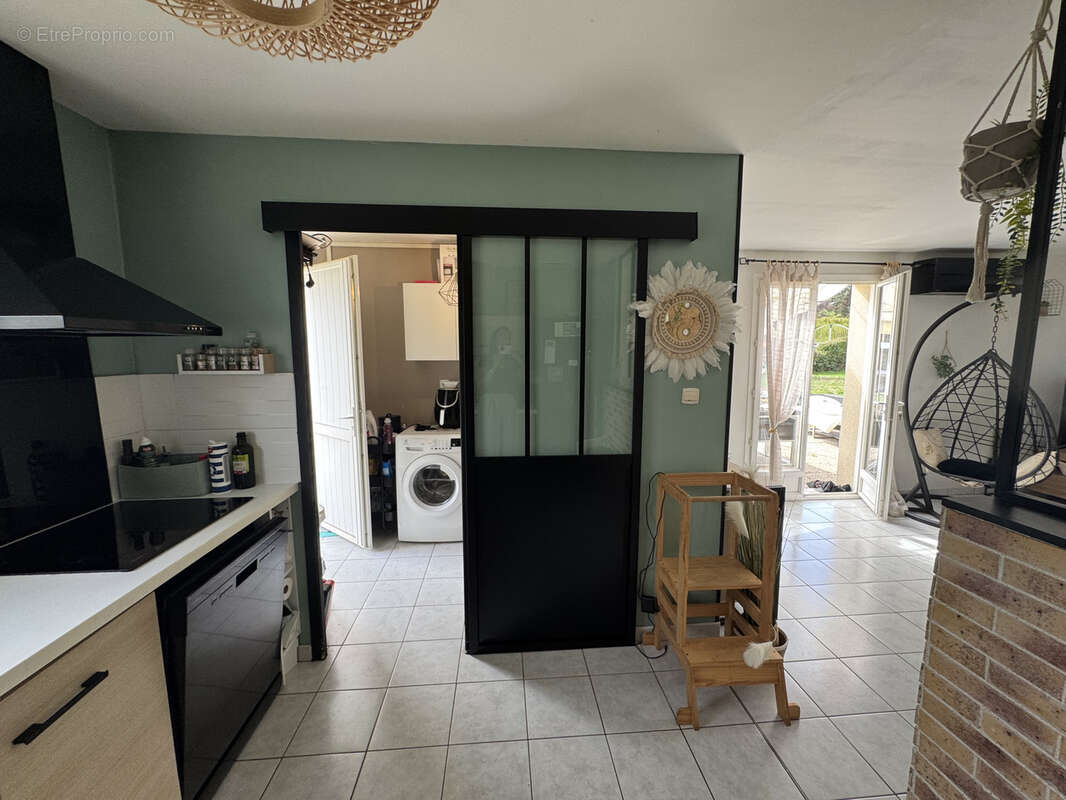 Maison à SAINT-MARTIN-DE-JUSSAC