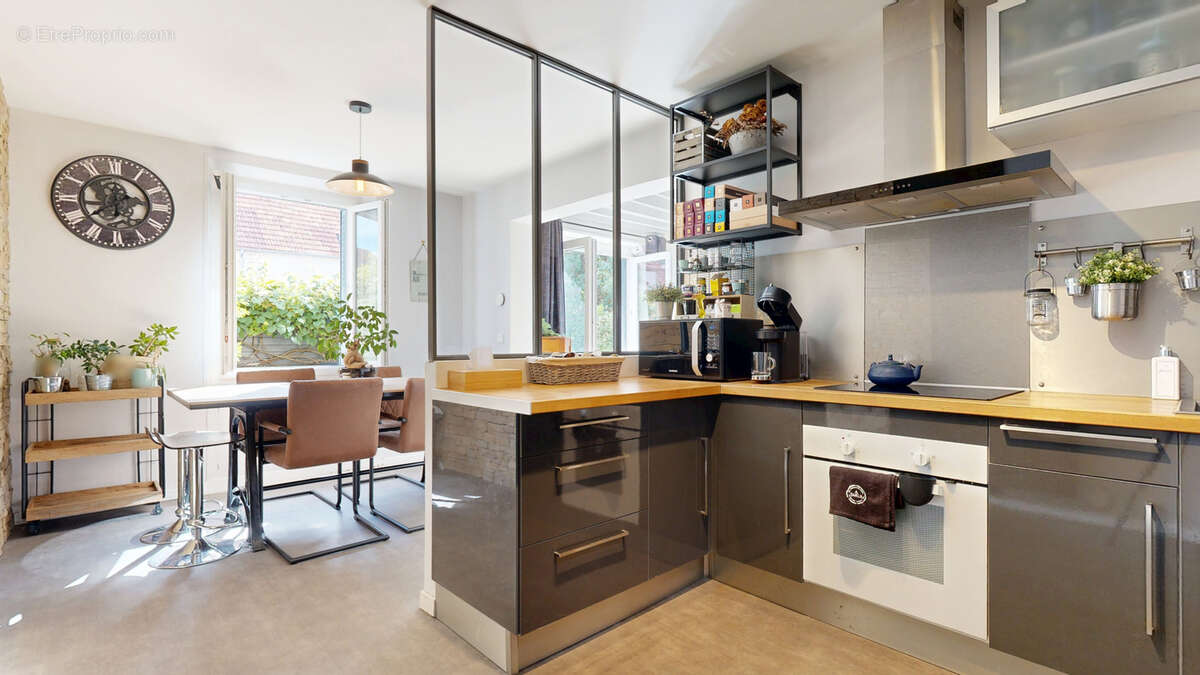 Maison à JOUARS-PONTCHARTRAIN