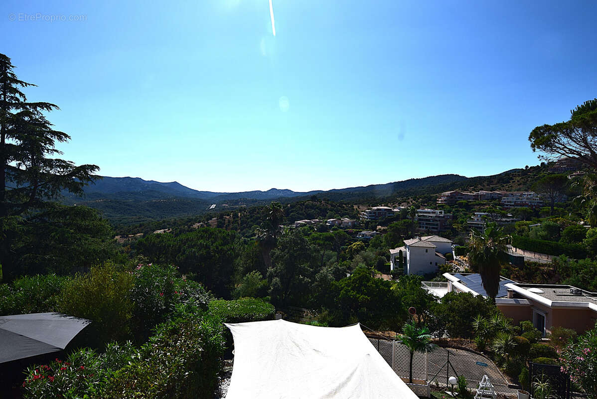 Appartement à MANDELIEU-LA-NAPOULE