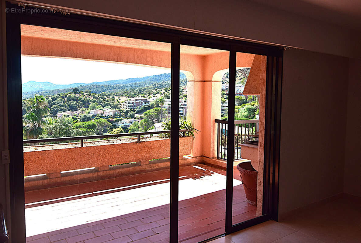 Appartement à MANDELIEU-LA-NAPOULE