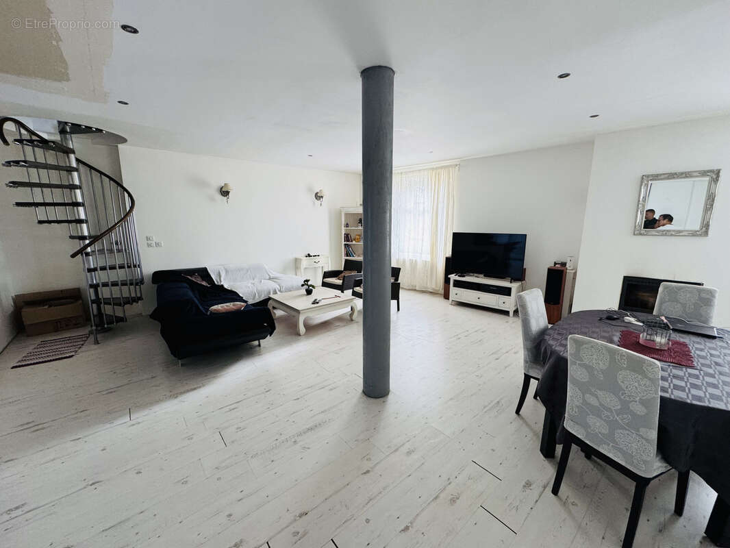 Maison à SAINT-LOUBES