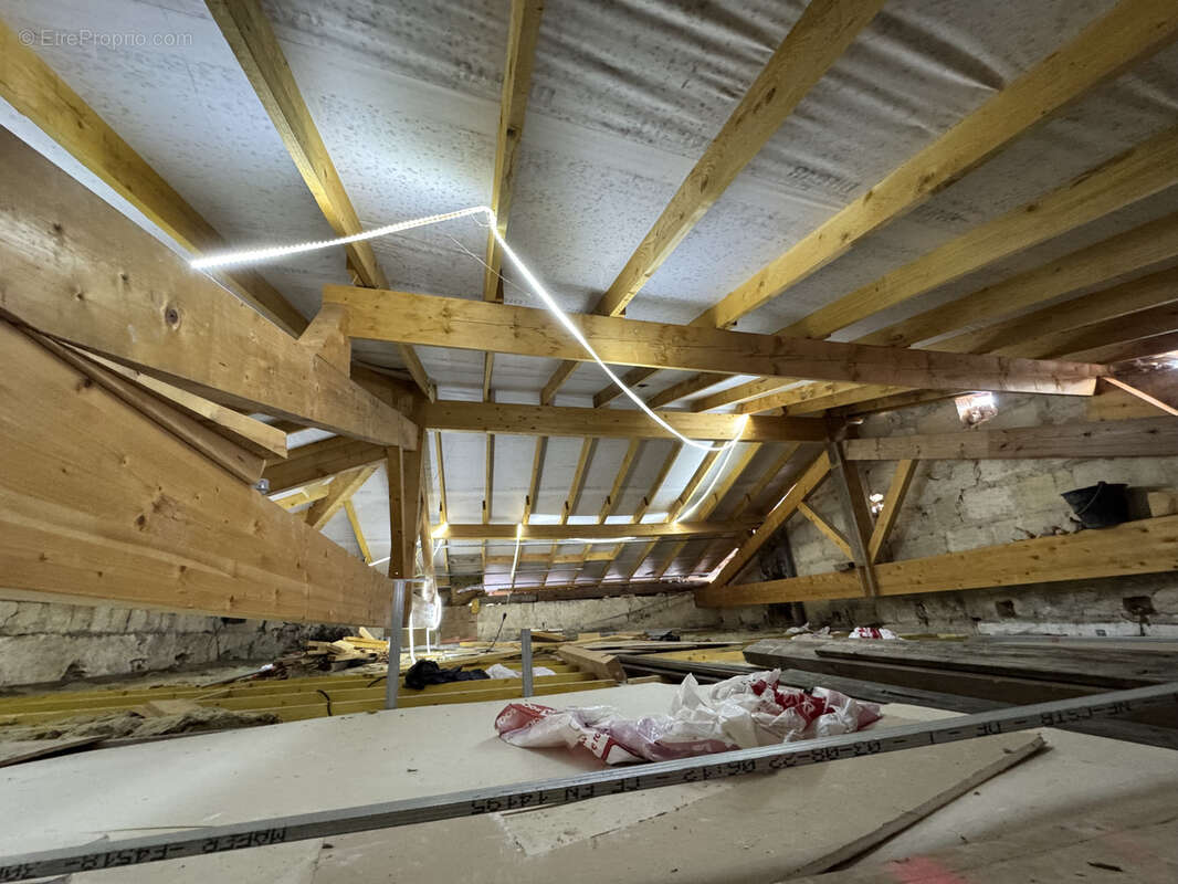 Maison à SAINT-LOUBES