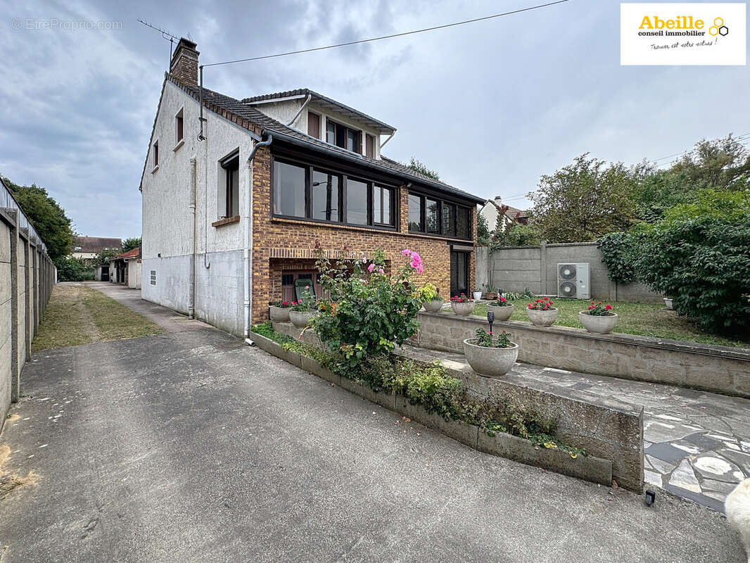 Maison à BOISSY-SOUS-SAINT-YON