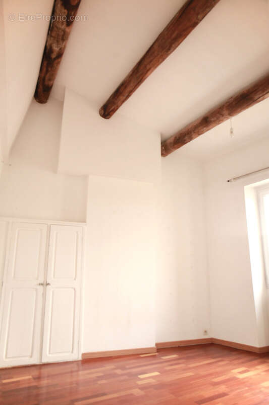 Appartement à MARSEILLE-7E
