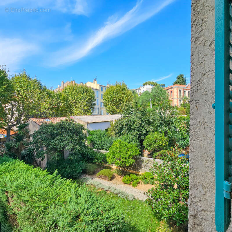 Appartement à HYERES