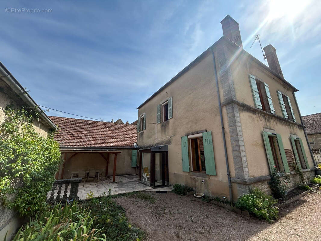 Maison à CHATILLON-EN-BAZOIS