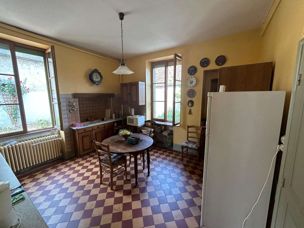 Maison à CHATILLON-EN-BAZOIS