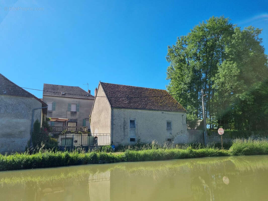 Maison à CHATILLON-EN-BAZOIS