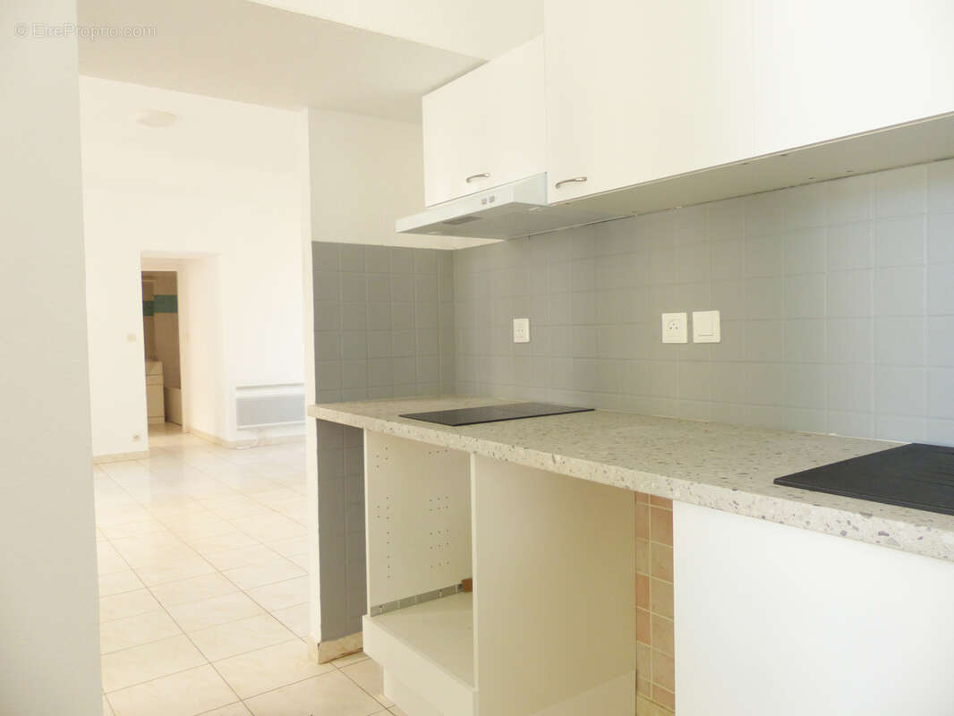 Appartement à LAMALOU-LES-BAINS