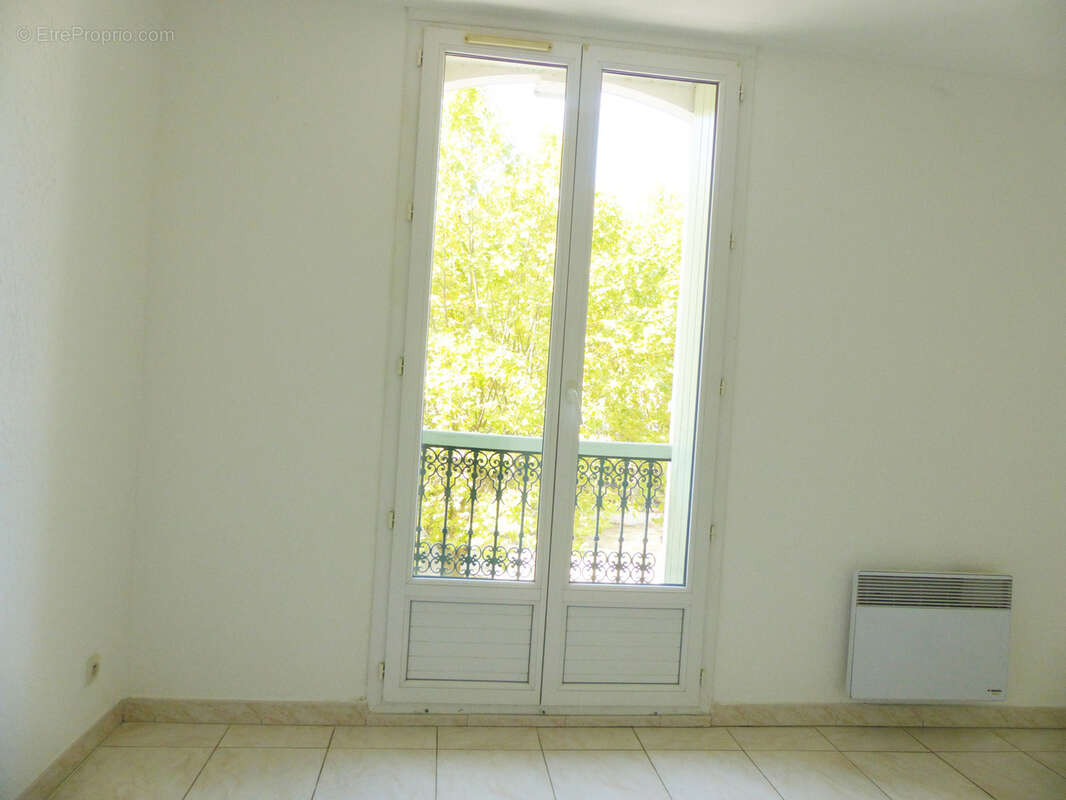 Appartement à LAMALOU-LES-BAINS