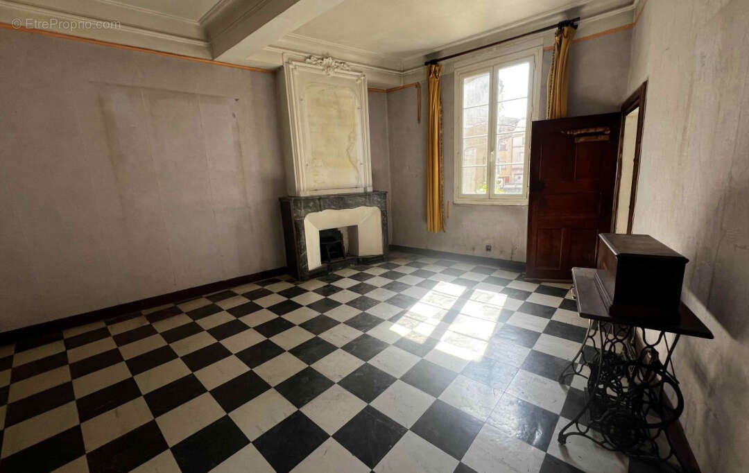 Maison à SAINT-GILLES