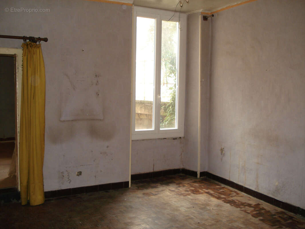 Maison à SAINT-GILLES