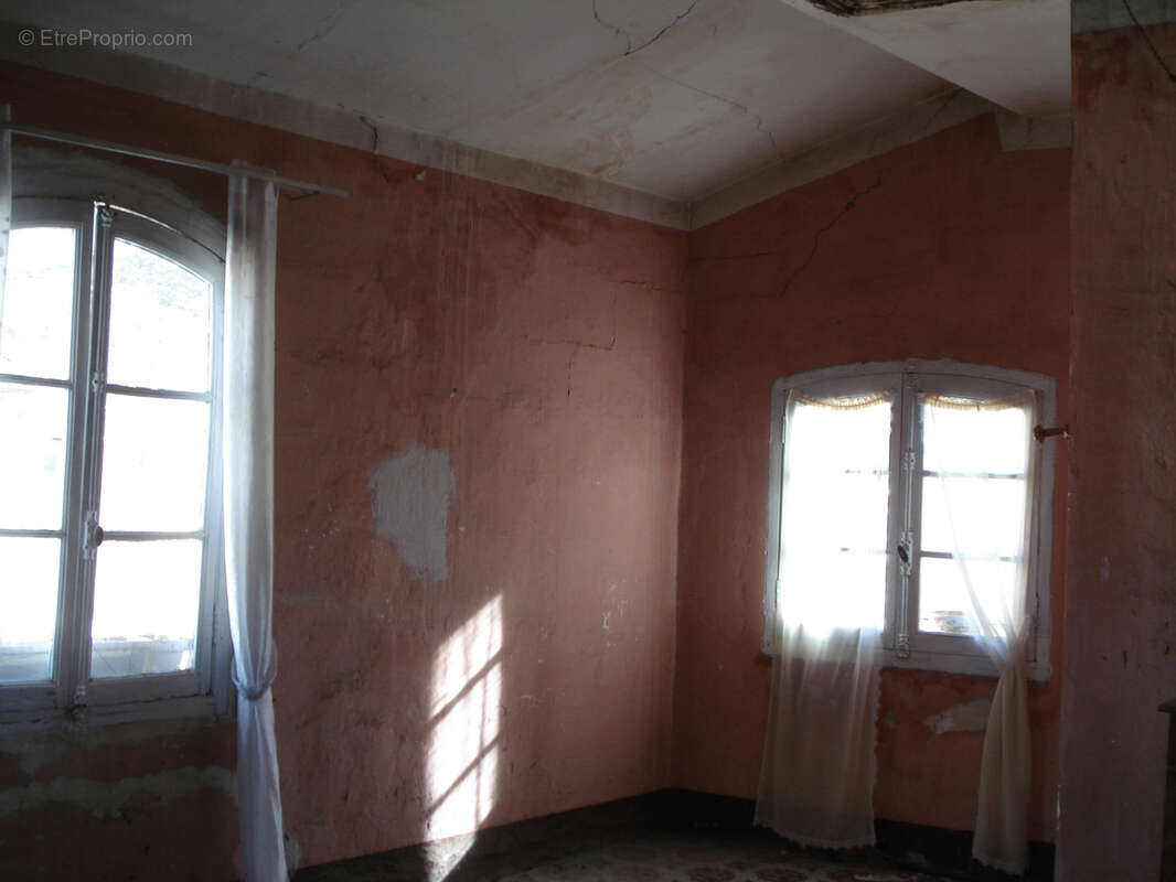 Maison à SAINT-GILLES