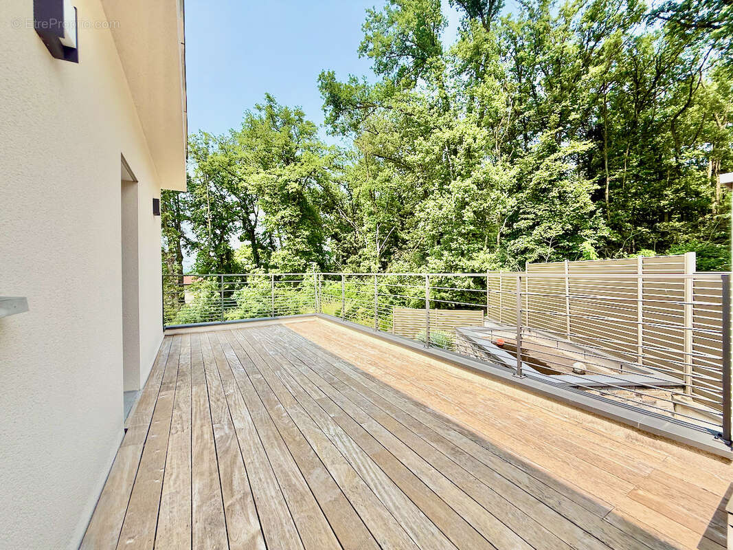 Maison à SALAISE-SUR-SANNE