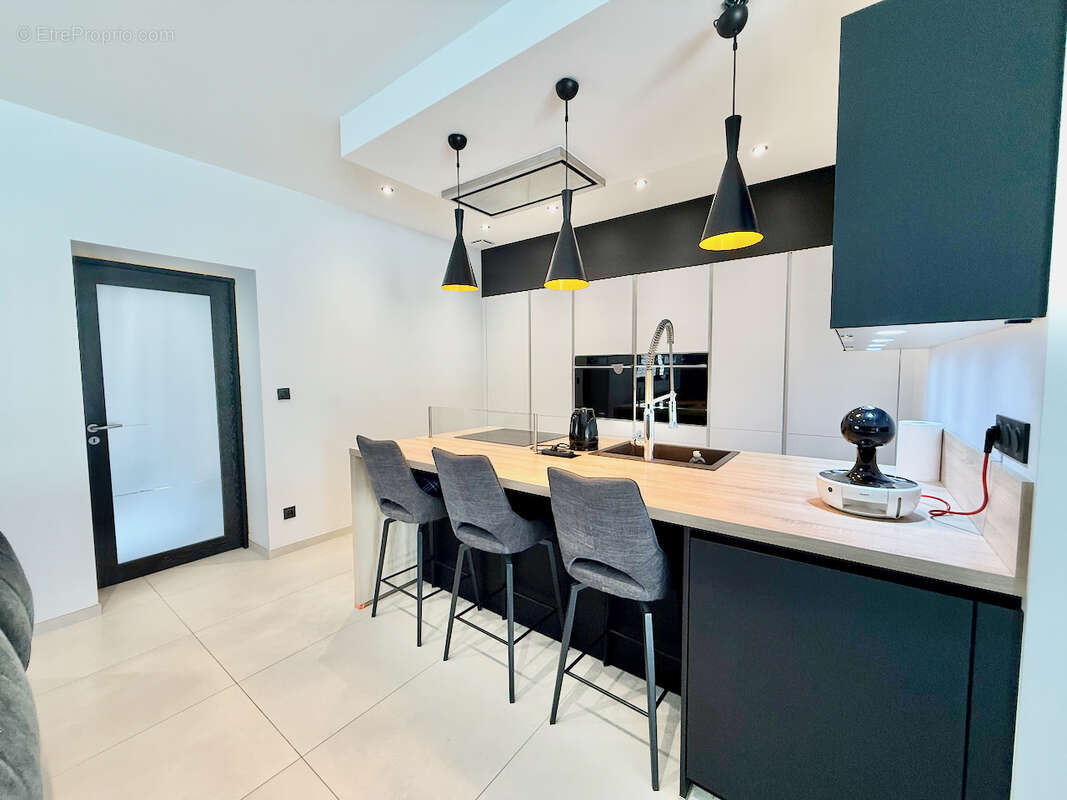 Maison à SALAISE-SUR-SANNE