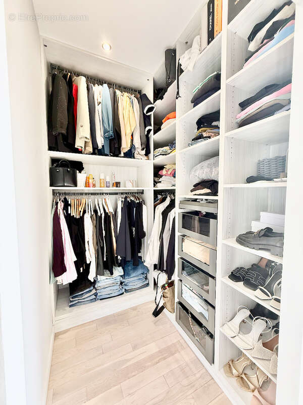 Maison à SALAISE-SUR-SANNE