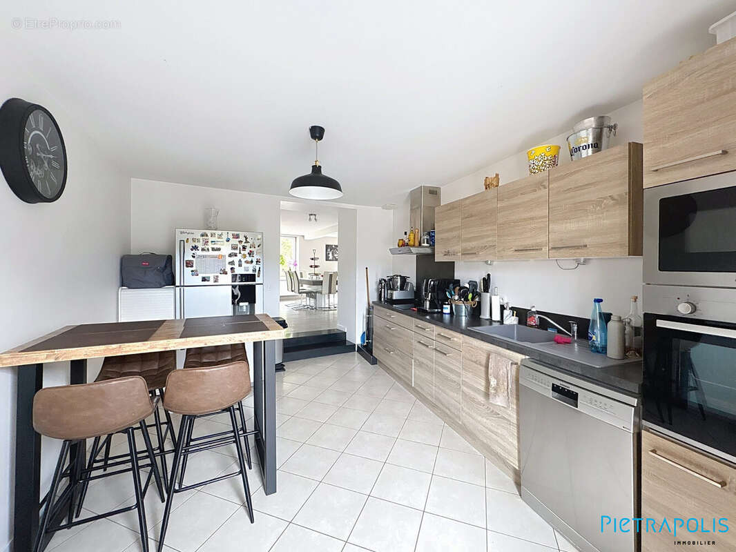 Maison à SAINT-JULIEN