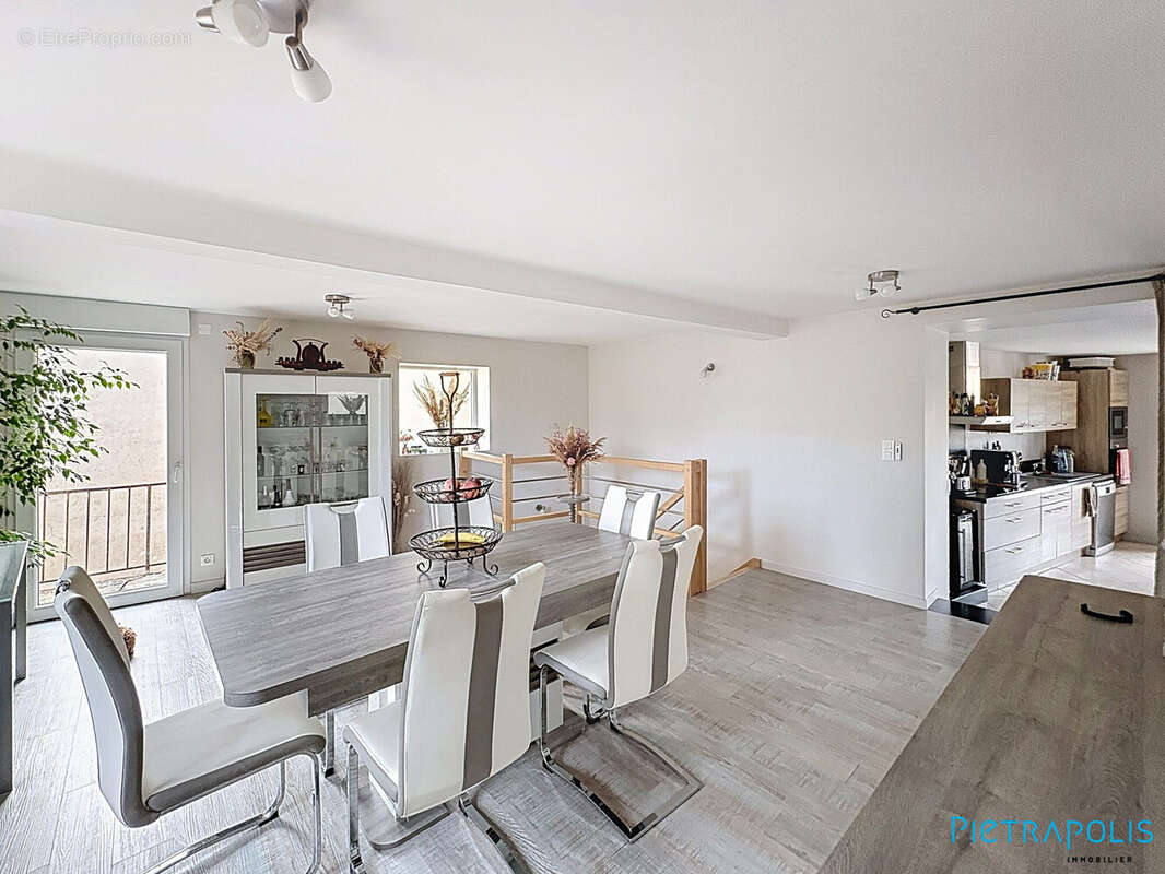 Maison à SAINT-JULIEN