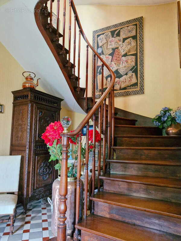 Maison à LAMOTHE-MONTRAVEL