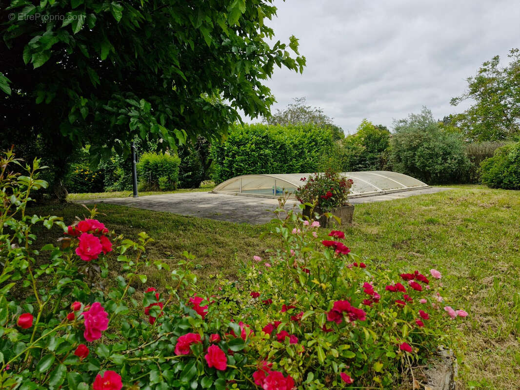 Maison à LAMOTHE-MONTRAVEL