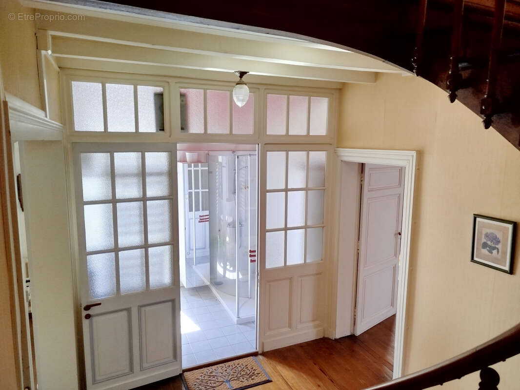 Maison à LAMOTHE-MONTRAVEL