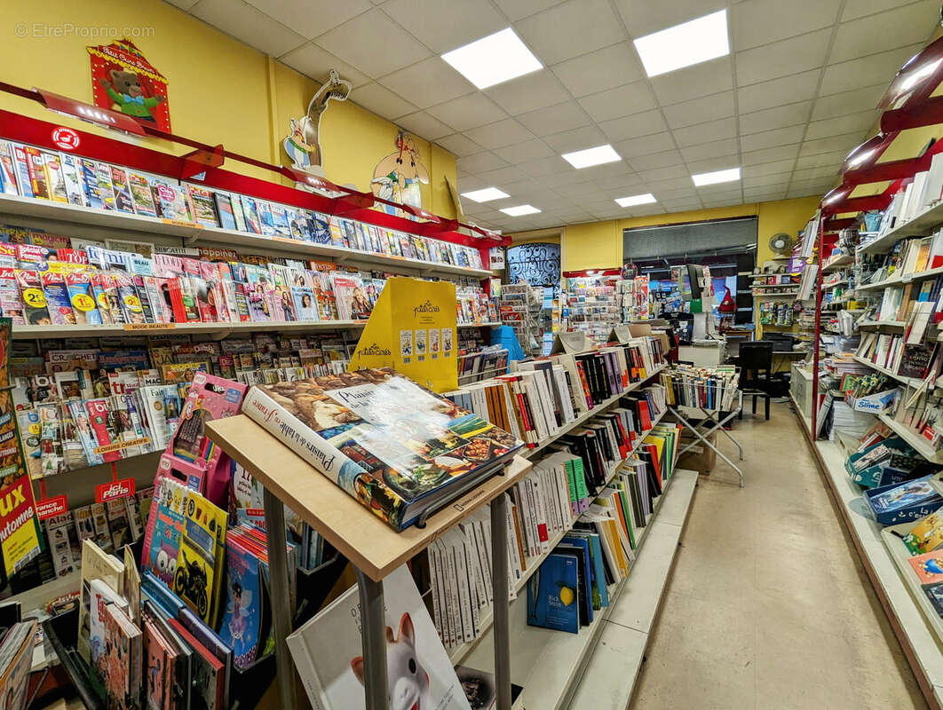 Commerce à LAMALOU-LES-BAINS