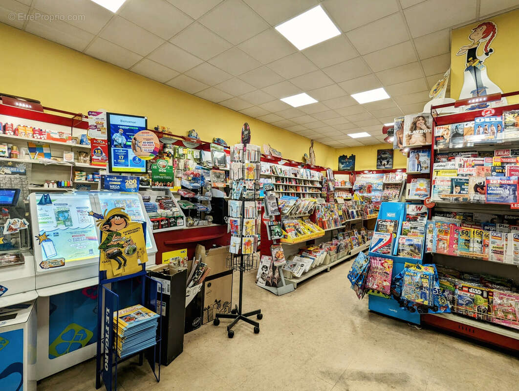 Commerce à LAMALOU-LES-BAINS