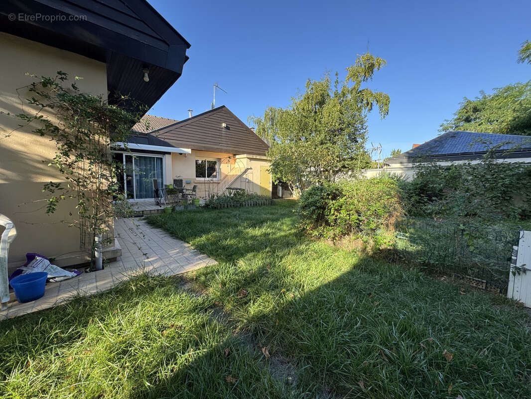 Maison à SAINT-MAUR-DES-FOSSES